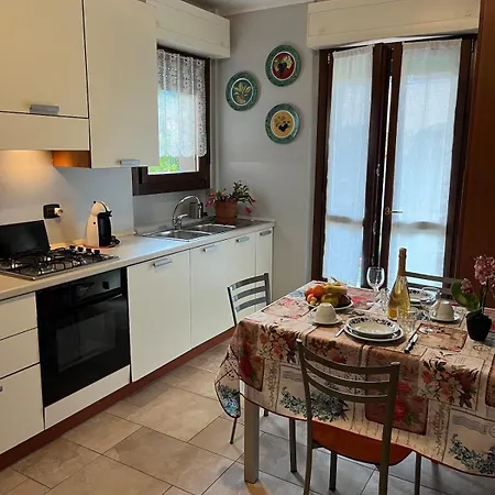 Marias House In The Center With Garden * Mandello del Lario